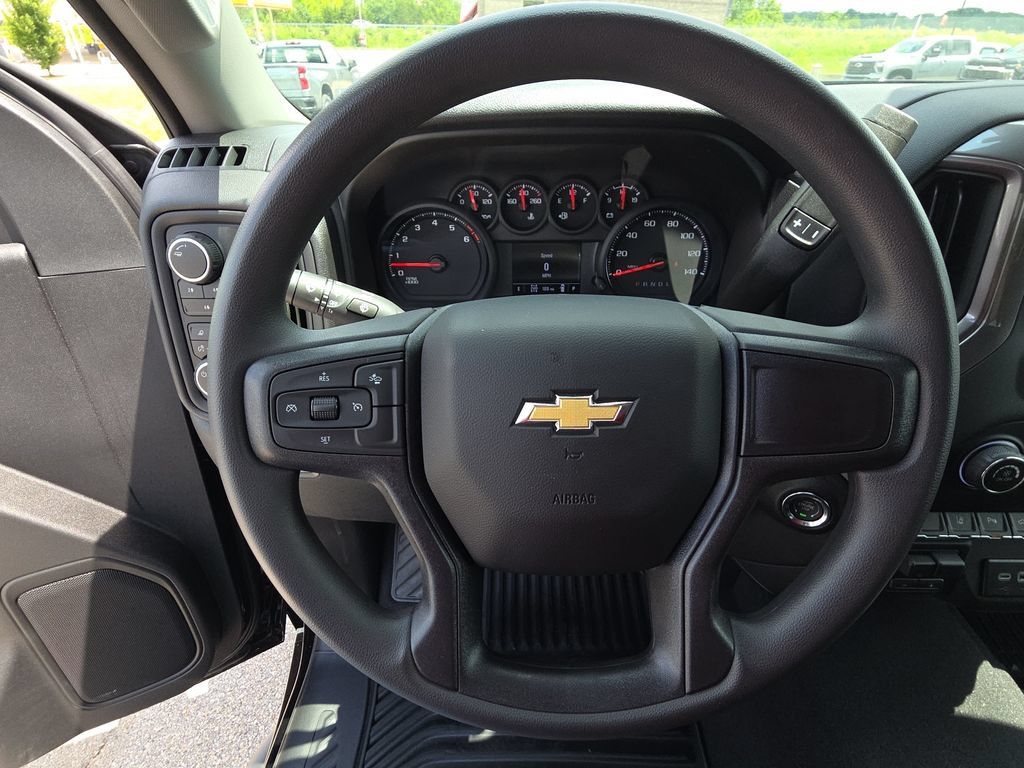 New 2026 Chevrolet Silverado 2500 Custom w/ Custom Value Package AWD/4WD image 18