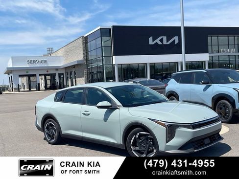 Certified 2026 Kia K4 EX FWD image 1