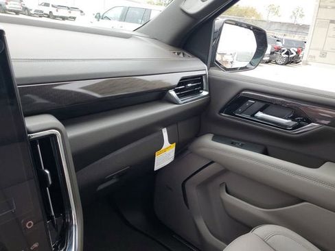 New 2026 GMC Yukon XL Elevation w/ Elevation Premium Package image 25