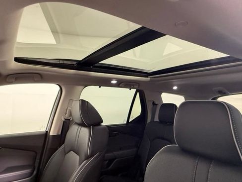 Used 2025 Honda Pilot Elite image 36
