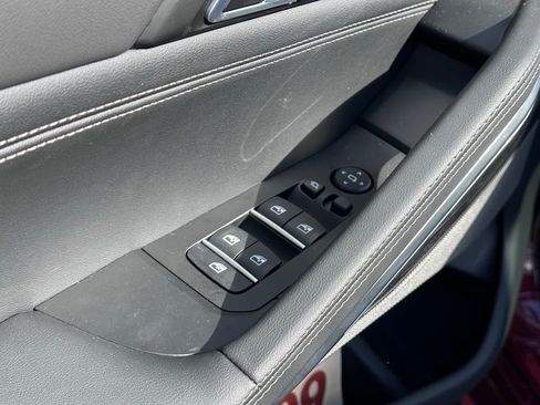 Used 2026 BMW X6 xDrive40i w/ Climate Comfort Package image 19