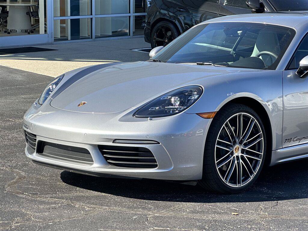 Used 2024 Porsche 718 Cayman RWD image 34