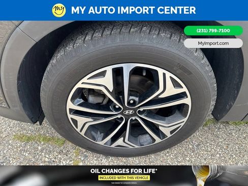 Used 2020 Hyundai Santa Fe Limited AWD/4WD image 10