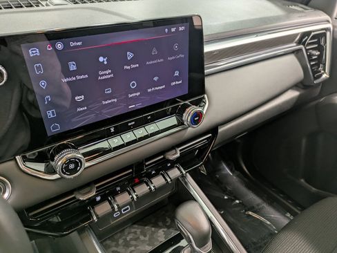 Used 2024 GMC Canyon Elevation image 11