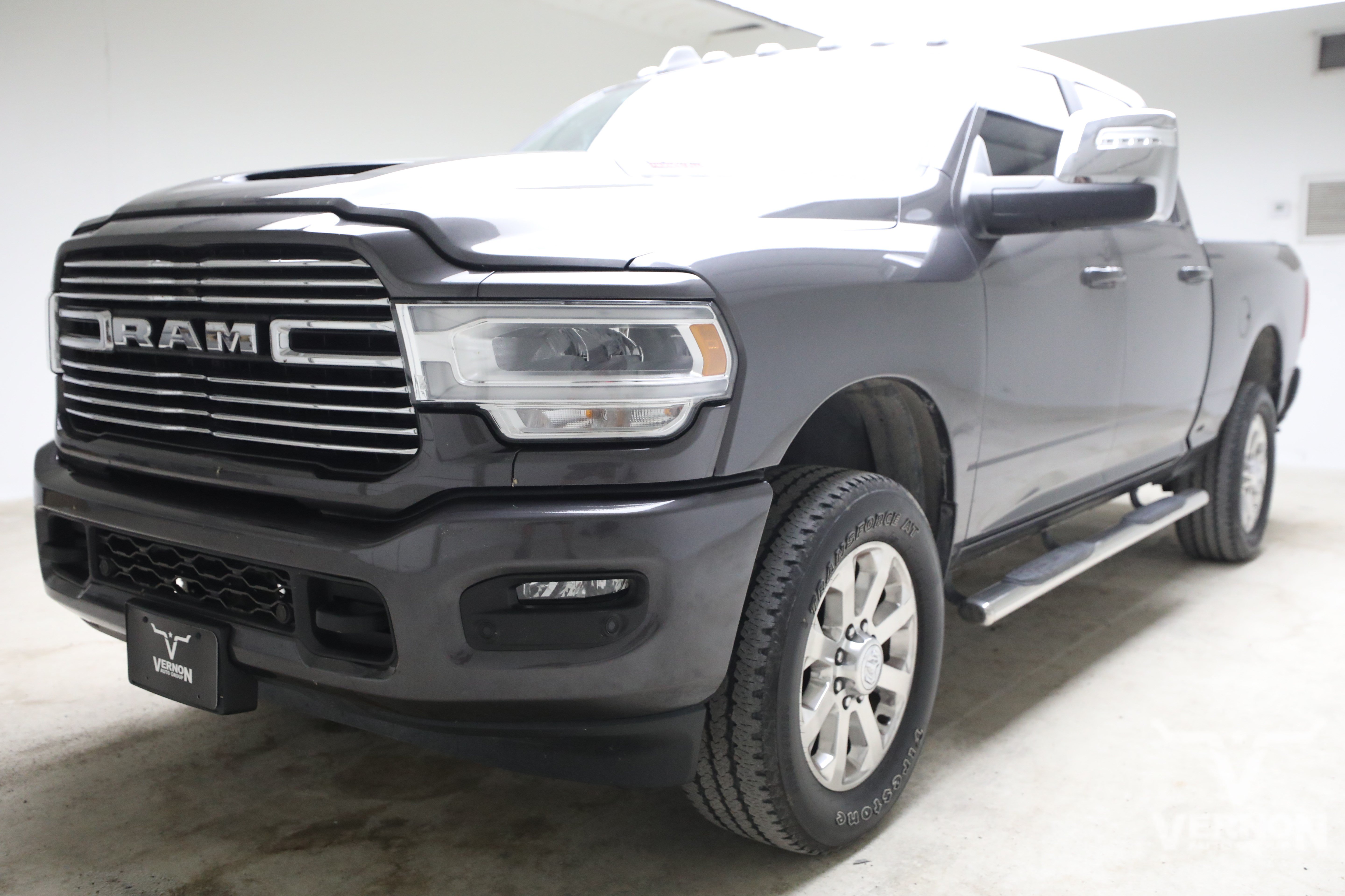 Used 2024 RAM 2500 Laramie w/ Sport Appearance Package AWD/4WD image 1