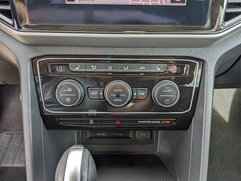 Used 2021 Volkswagen Atlas SEL image 29