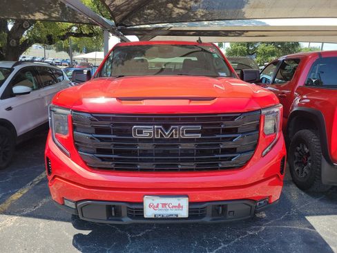 Used 2024 GMC Sierra 1500 Elevation w/ LPO, Elevation Black Package image 2