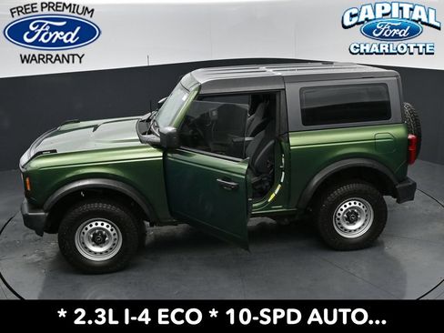Used 2022 Ford Bronco 2-Door AWD/4WD image 35