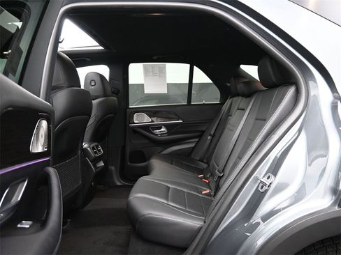 Used 2022 Mercedes-Benz GLE 350 4MATIC w/ Premium Package image 20
