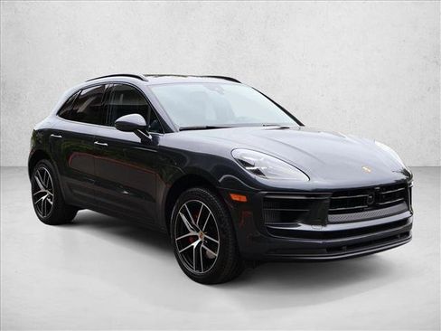 Used 2025 Porsche Macan S AWD/4WD image 4