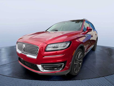Used 2020 Lincoln Nautilus Reserve w/ Equipment Group 201A FWD image 3