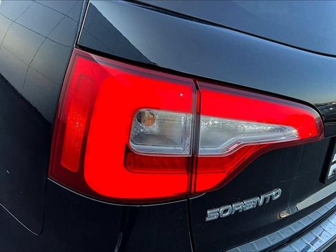 Used 2015 Kia Sorento SX AWD/4WD image 19