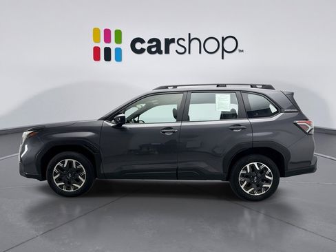 Used 2025 Subaru Forester AWD/4WD image 2