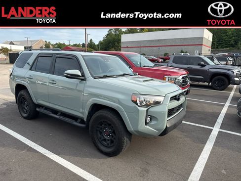 Used 2022 Toyota 4Runner TRD Off-Road Premium w/ Moonroof Package AWD/4WD image 1