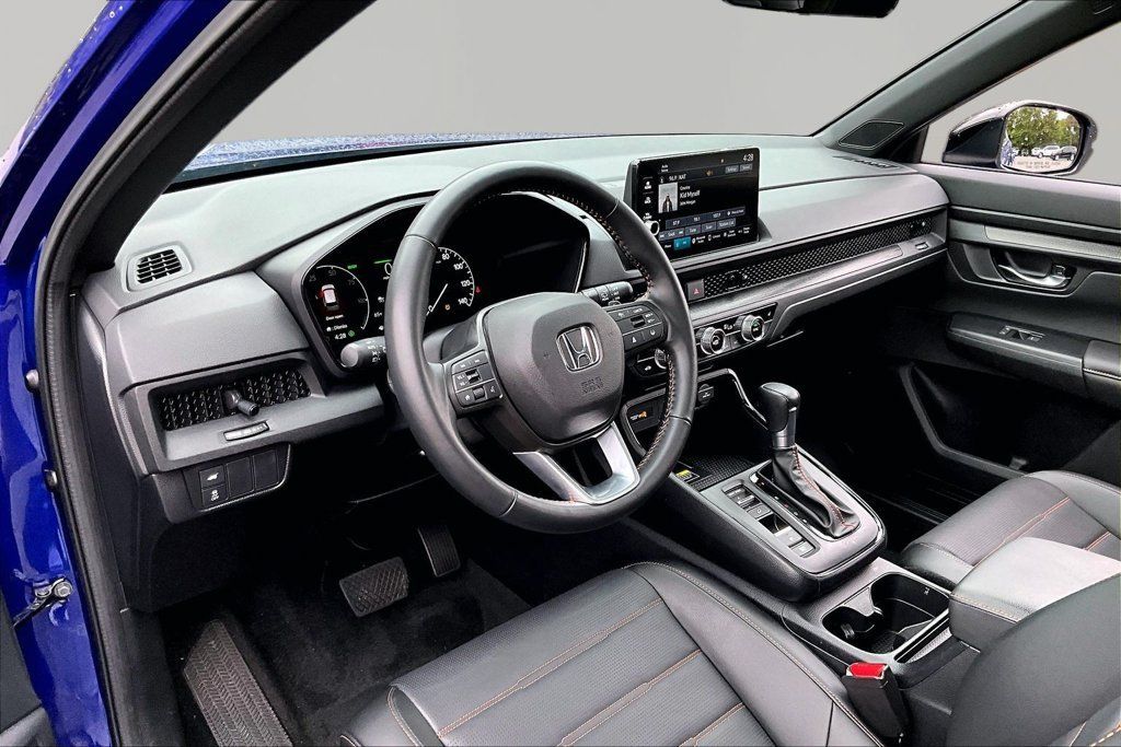 Used 2025 Honda CR-V Sport-L image 14
