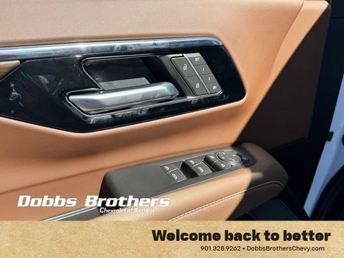 New 2026 Chevrolet Suburban High Country image 13