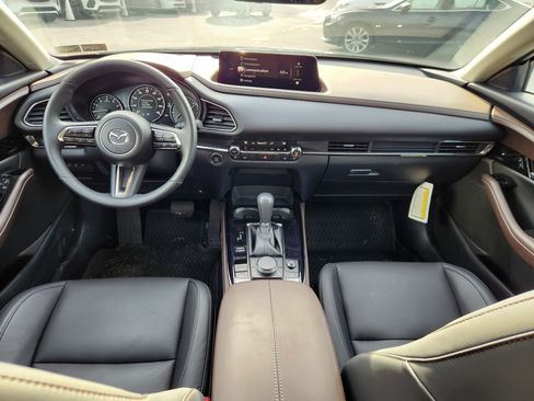 Certified 2025 MAZDA CX-30 2.5 Turbo w/ Premium Plus Pkg image 8