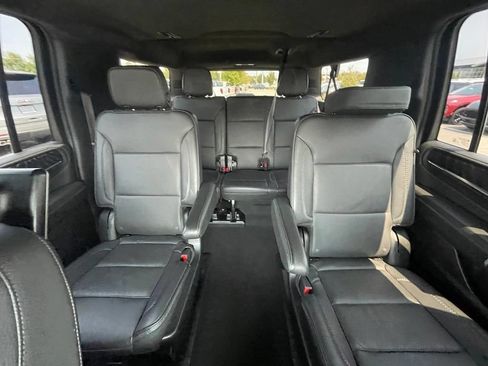 Used 2023 GMC Yukon XL Denali AWD/4WD image 22