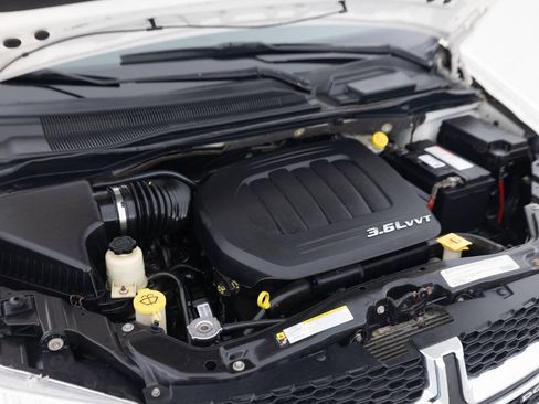 Used 2011 Dodge Grand Caravan Express FWD image 39