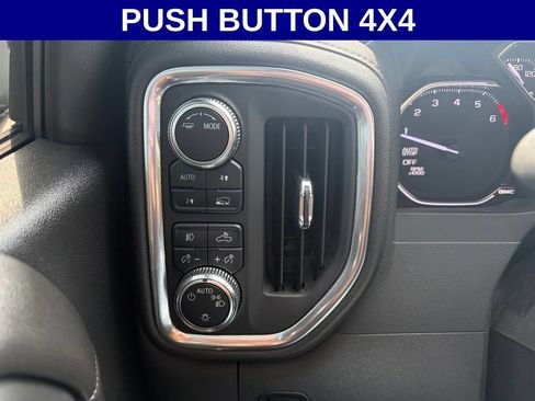 Used 2022 GMC Sierra 1500 Elevation w/ Preferred Package AWD/4WD image 12