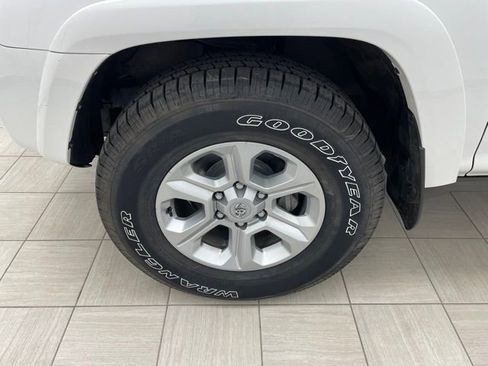 Used 2023 Toyota 4Runner SR5 Premium image 9