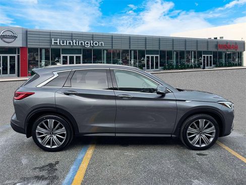 Used 2021 INFINITI QX50 Sensory image 9