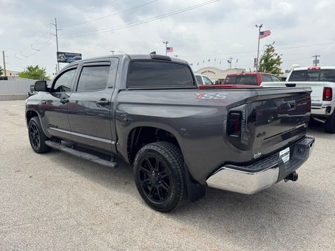 Used 2020 Toyota Tundra SR5 w/ SR5 Leather Package AWD/4WD image 4
