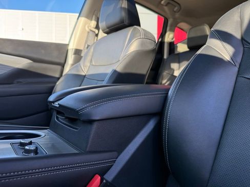 Used 2018 Nissan Murano Platinum w/ Cargo Package image 29