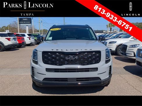 Used 2022 Kia Telluride EX w/ EX Premium Package image 2