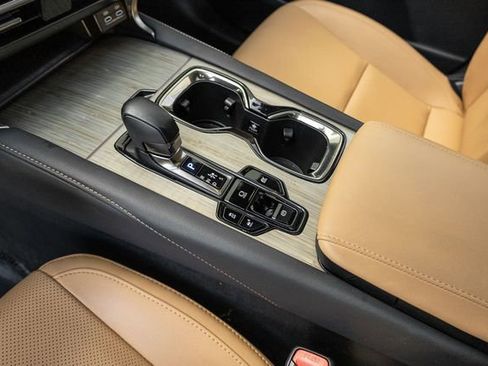 Used 2024 Lexus RX 350h image 10