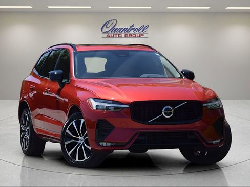 Certified 2023 Volvo XC60 B5 Plus w/ Climate Package AWD/4WD image 1