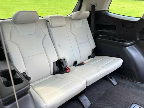 Used 2023 Kia Telluride EX FWD image 18