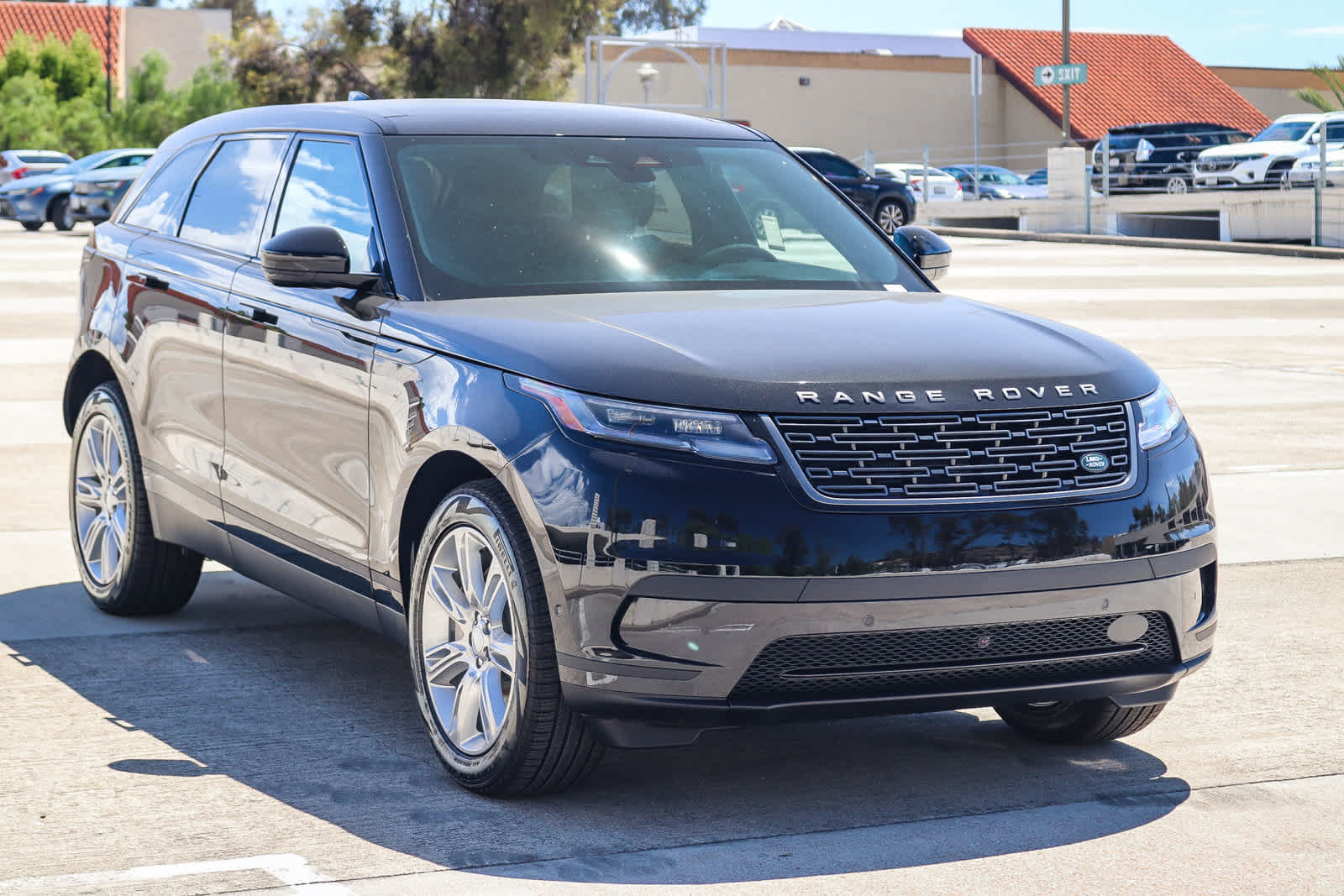 New 2026 Land Rover Range Rover Velar S AWD/4WD image 3