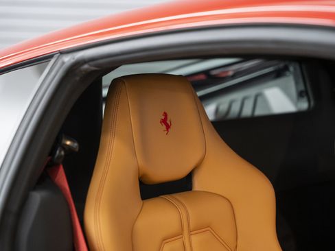 Used 2018 Ferrari 488 GTB RWD image 28