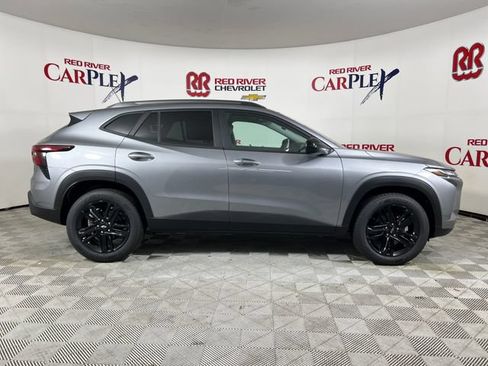 New 2026 Chevrolet Trax ACTIV w/ Sunroof Package FWD image 8