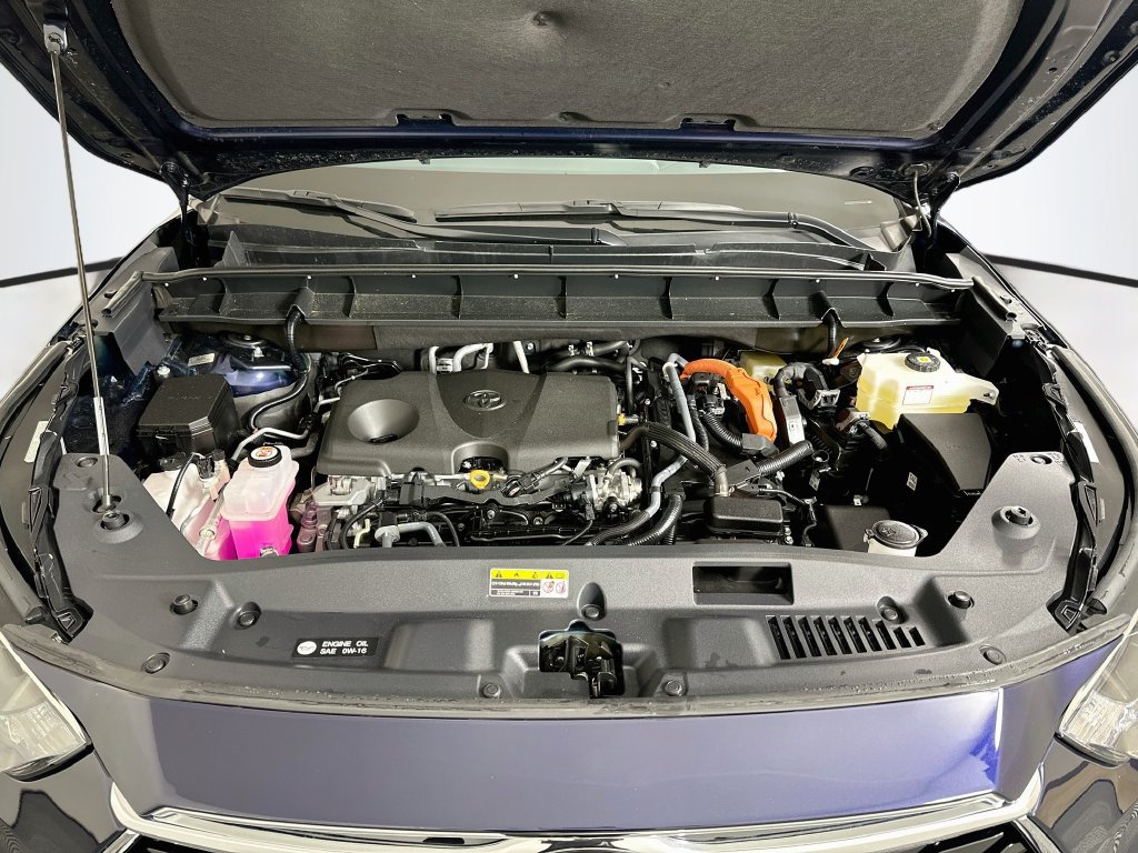 Certified 2026 Toyota Highlander Limited AWD/4WD image 31