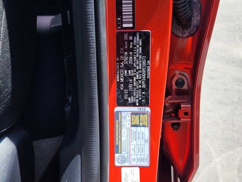 Used 2023 Kia Forte LXS w/ LXS Technology Package FWD image 24