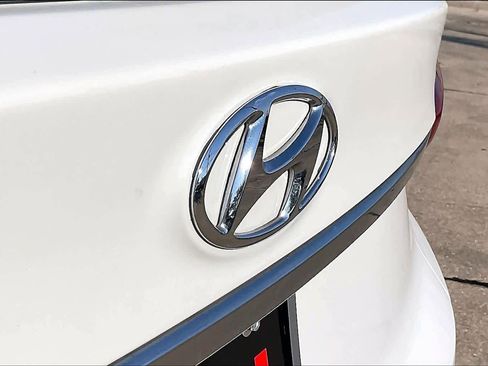 Used 2020 Hyundai Santa Fe SEL w/ Cargo Package image 27