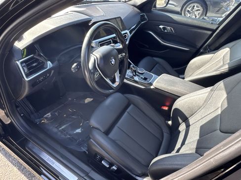 Used 2021 BMW 330i xDrive Sedan w/ Premium Package image 10