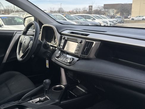 Used 2013 Toyota RAV4 XLE image 14