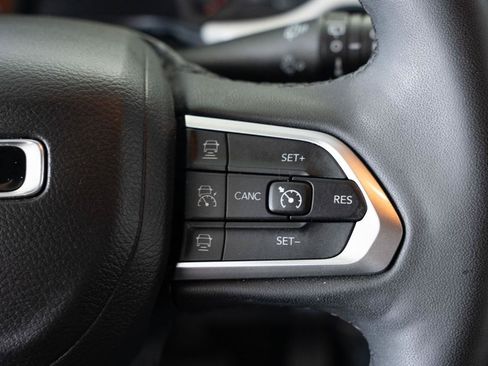 Used 2025 Jeep Compass Limited AWD/4WD image 14