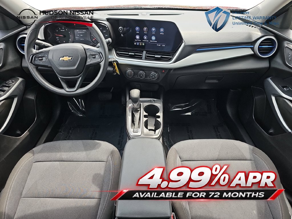 Used 2024 Chevrolet Trax LS w/ LS Convenience Package FWD image 14