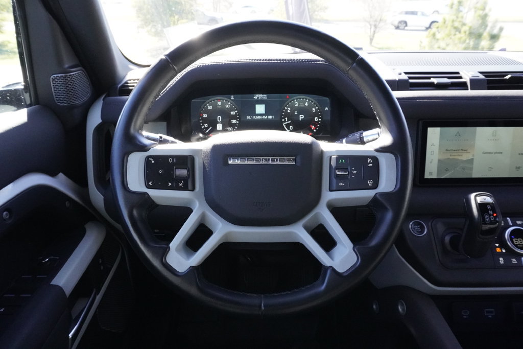 Used 2022 Land Rover Defender 110 S AWD/4WD image 10