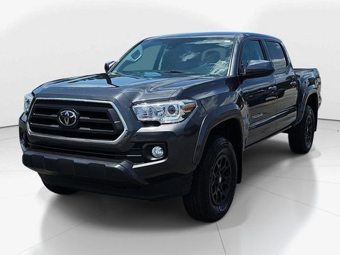 Used 2022 Toyota Tacoma SR5 AWD/4WD image 11