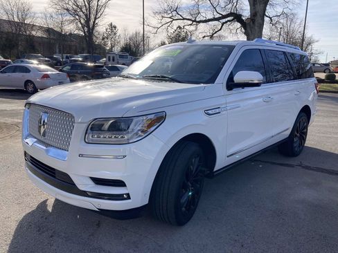 Used 2021 Lincoln Navigator Reserve AWD/4WD image 9