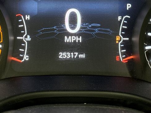 Used 2022 Jeep Compass Trailhawk AWD/4WD image 9