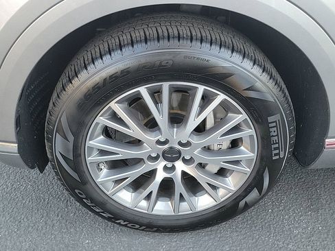 Used 2025 Genesis GV80 2.5T Standard image 14