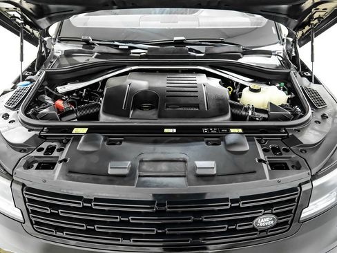 Used 2024 Land Rover Range Rover Sport Dynamic SE image 48