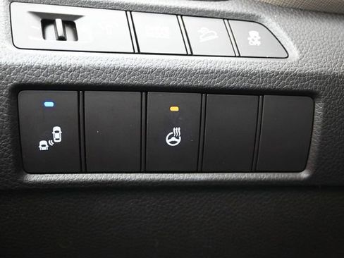 Used 2017 Hyundai Santa Fe Sport w/ 2.4L Tech Package 04 image 25