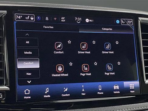 New 2026 Chrysler Pacifica Limited w/ Trailer Tow Group image 8